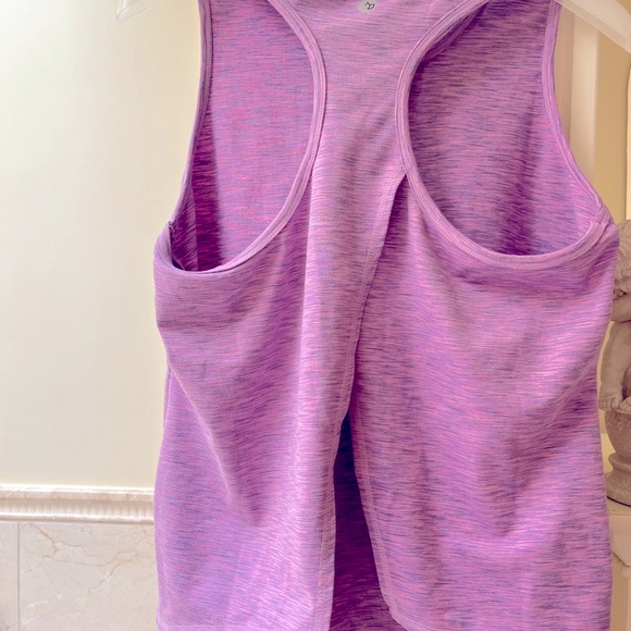 Beautiful pinky purple Jill Yoga tank size L - Picture 3 of 5